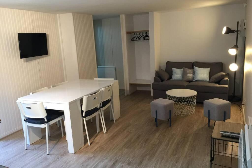 Ideal - Plage, Jardin & Jacuzzi, Proche Plage Et Thalasso - 1 A 6 Personnes Saint-Malo Exterior photo