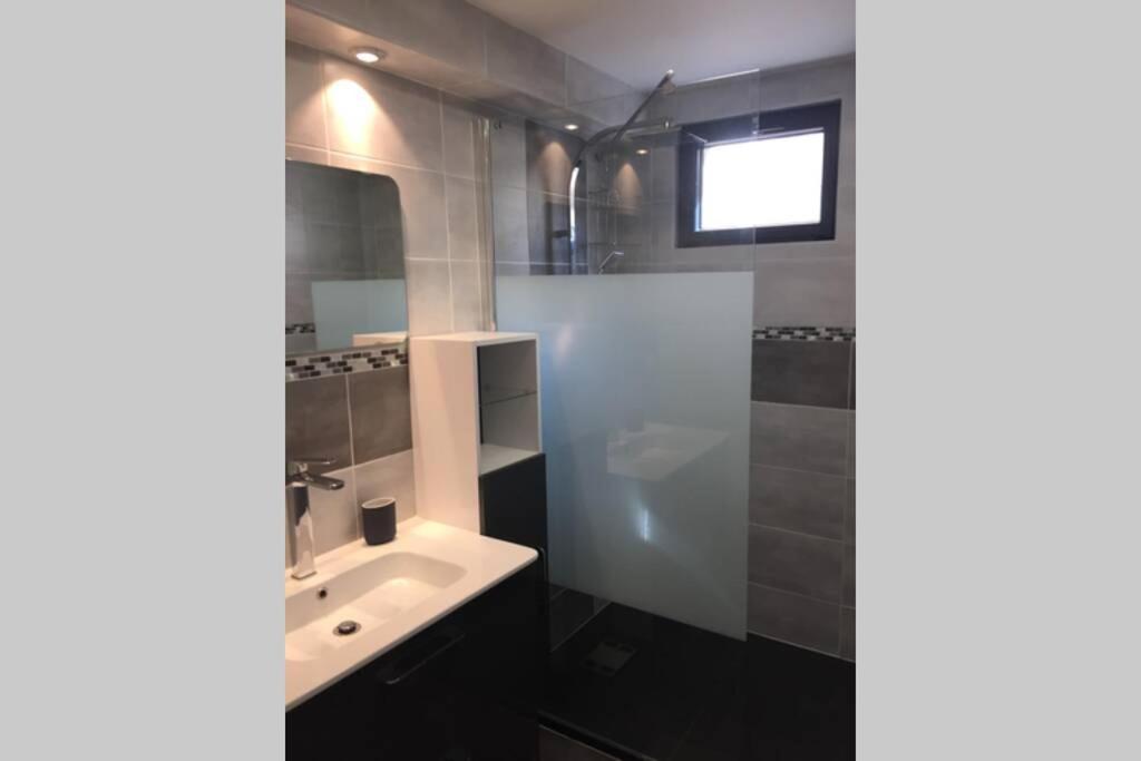 Ideal - Plage, Jardin & Jacuzzi, Proche Plage Et Thalasso - 1 A 6 Personnes Saint-Malo Exterior photo